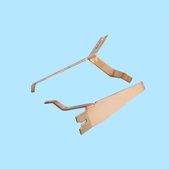 精密五金零件加工的精度降低有方面的原因？